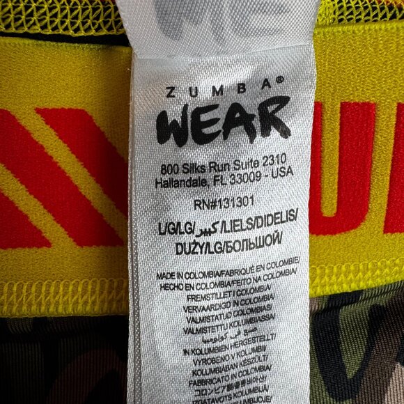 Zumba We Ar Lovely Camouflage and Hearts Graffitti Dance‎ Leggings Sz L Colorful - Picture 8 of 10